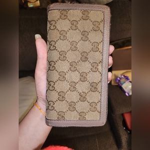 Gucci wallet